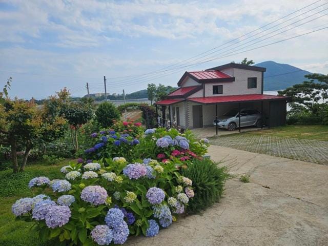 Yonghyun's house Campground/ 
RV Resort in South Korea