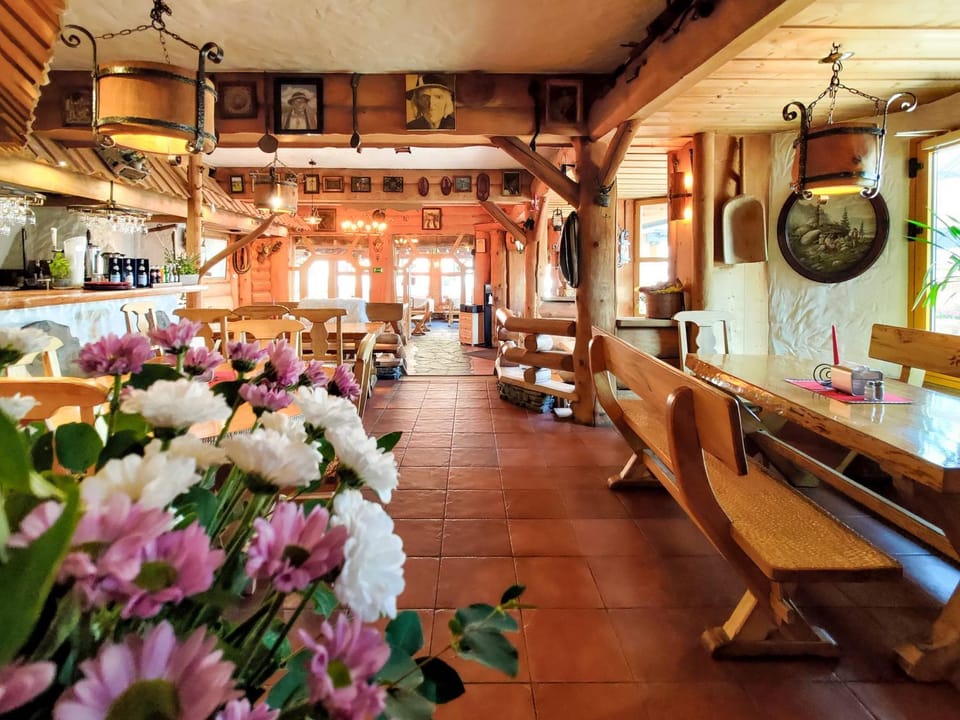 Restaurant/places to eat