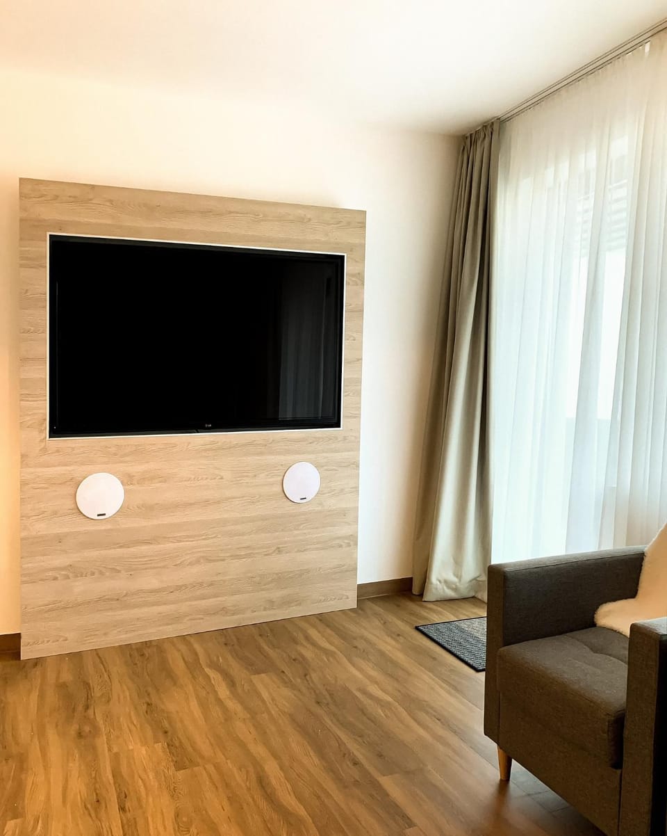 TV and multimedia