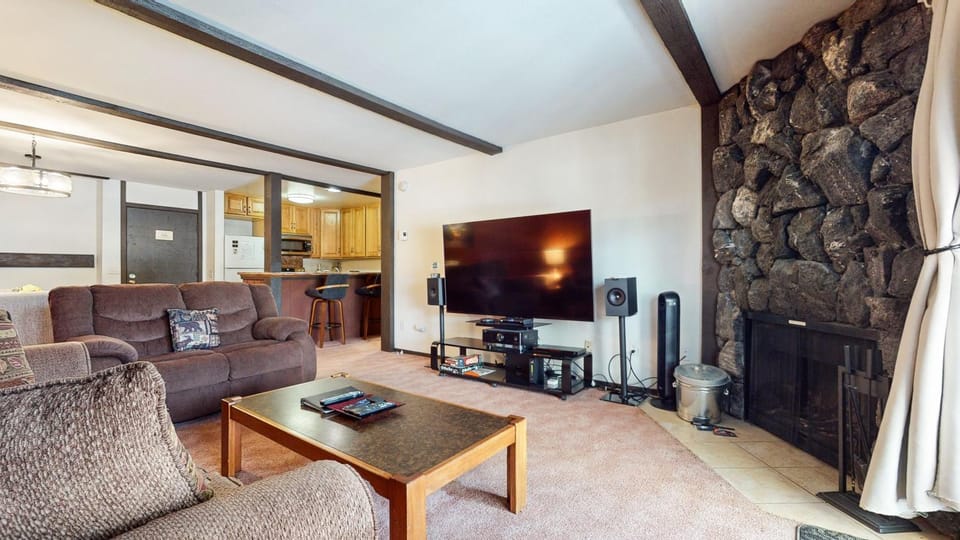 Summit #57 condo Apartment in Mammoth Lakes