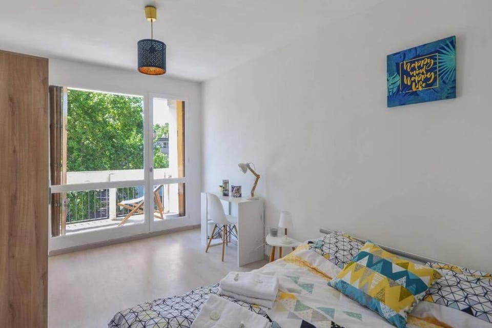 Grand T4 ensoleillé avec balcon à Avignon Apartment in Avignon