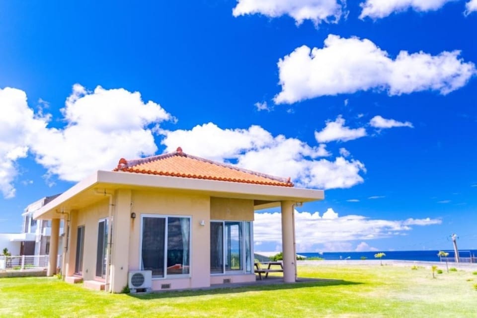 Condominium de Urmanchu / Vacation STAY 79737 Bed and Breakfast in Okinawa Prefecture