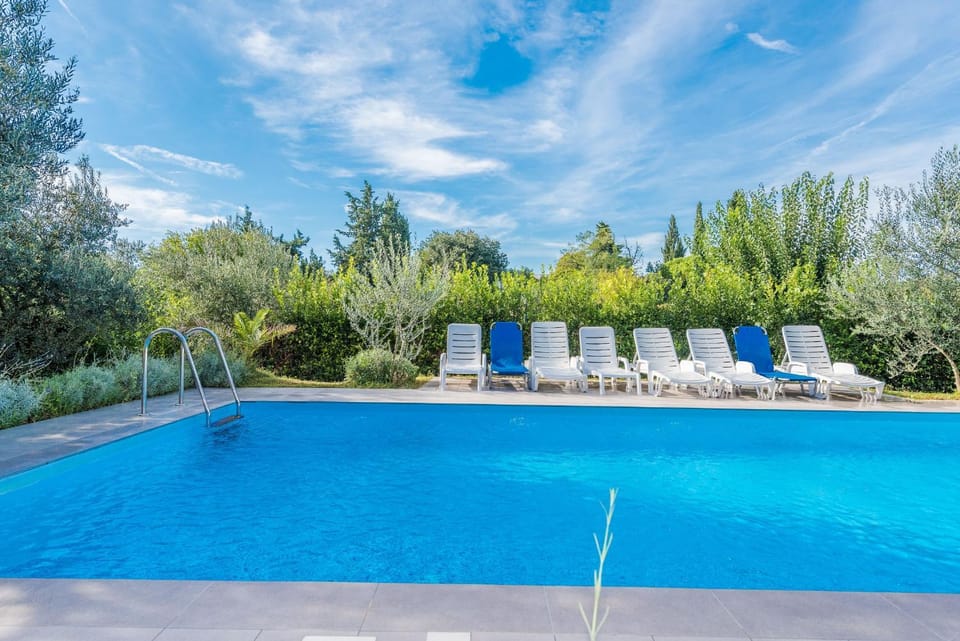 Balcony/Terrace, Swimming pool, Swimming pool