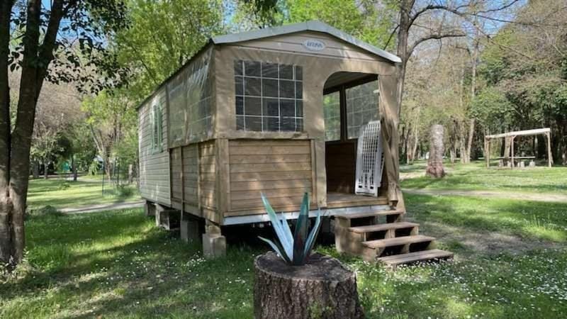 Camping Du Lion Campground/ 
RV Resort in Provence-Alpes-Côte d'Azur