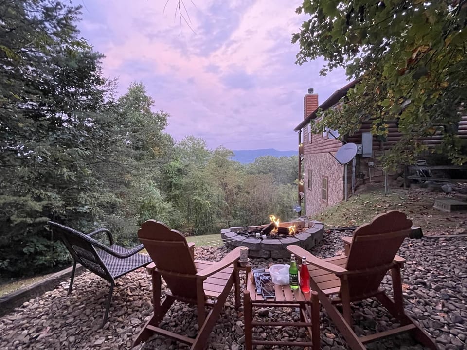 Rustic Cabin, Fire Pit with HotTub, Mountain Views, Peaceful Location Cabin in Sevier County