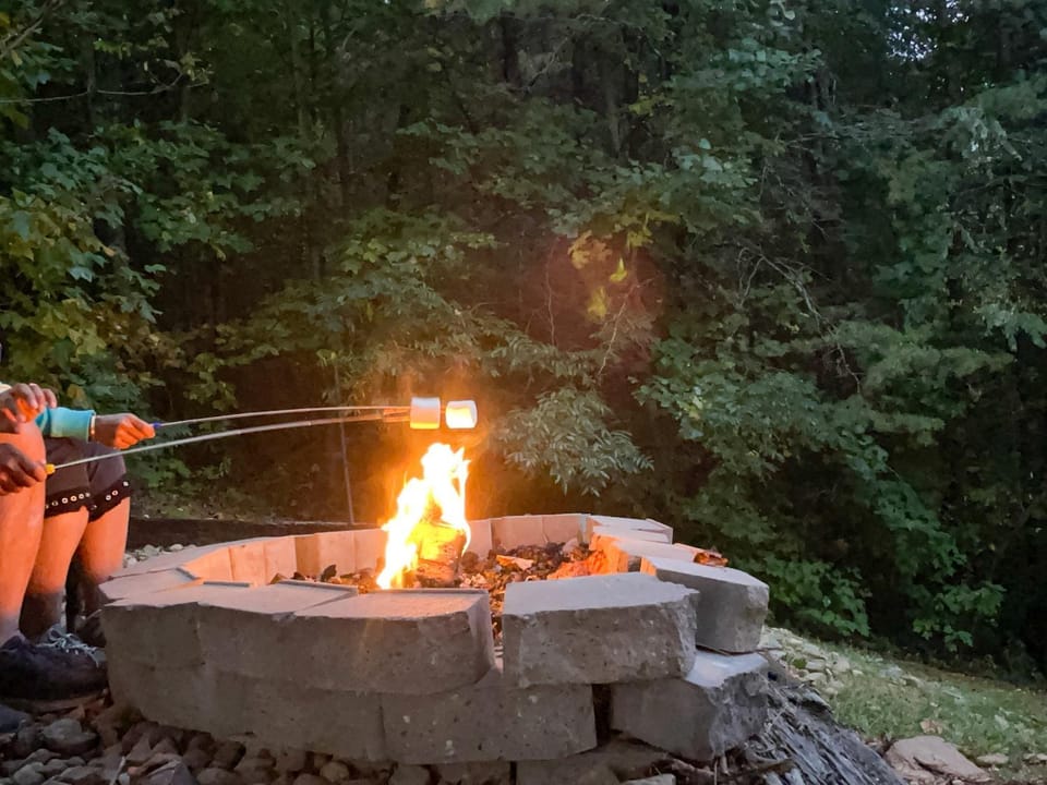 Rustic Cabin, Fire Pit with HotTub, Mountain Views, Peaceful Location Cabin in Sevier County
