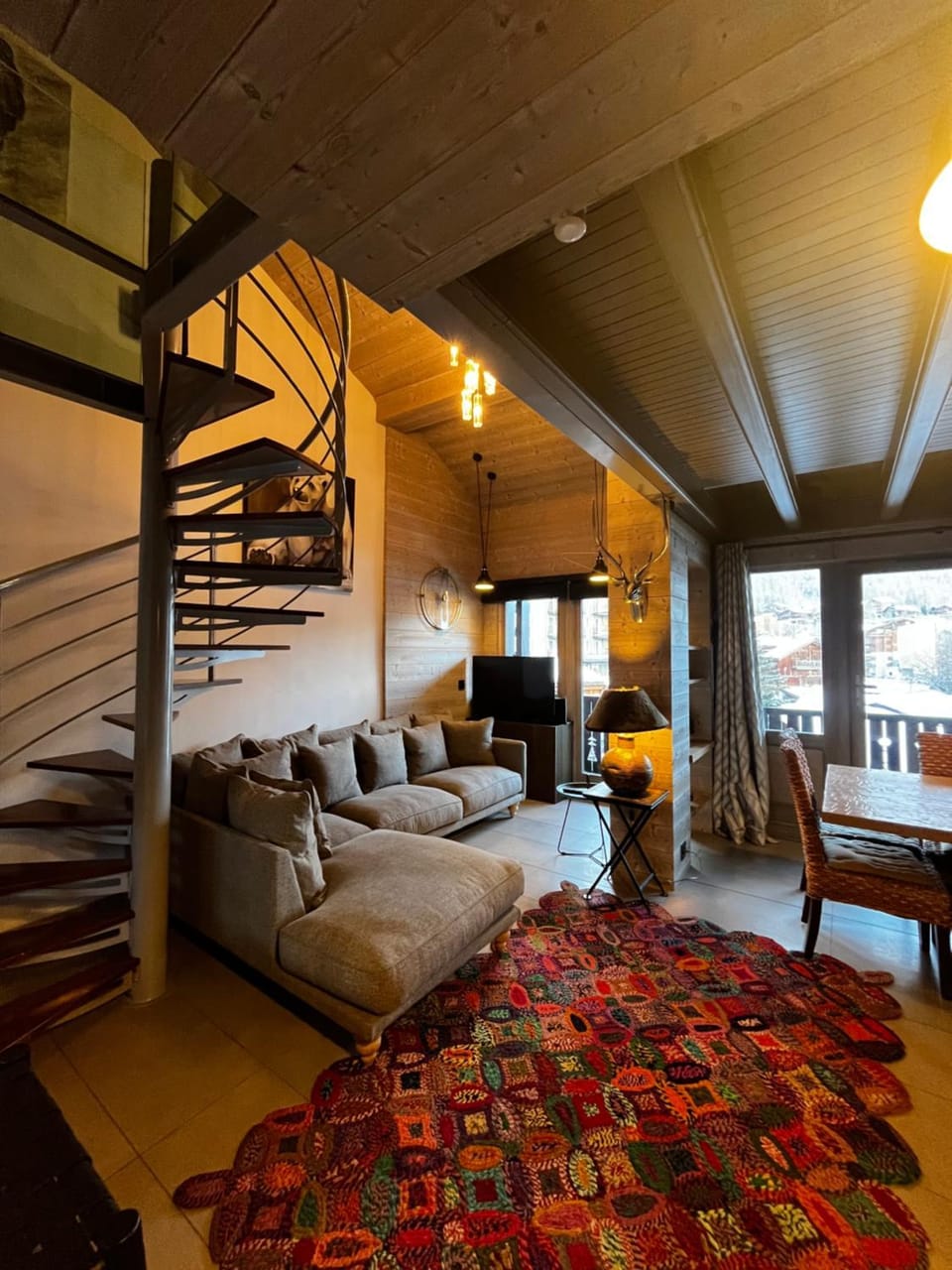 Résidence VAL VILLAGE, skis aux pieds, Duplex 3 chambres 75 m2 - by MONTBLANC LODGE Apartment in Val dIsere