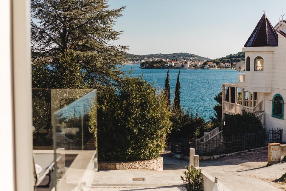 3in1 Holiday Home Apartment in Šibenik-Knin County, Croatia