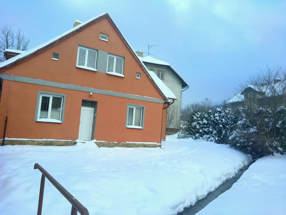Property building, Winter