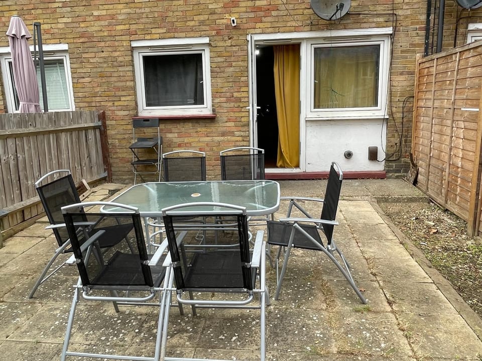 Patio, Day, Seating area