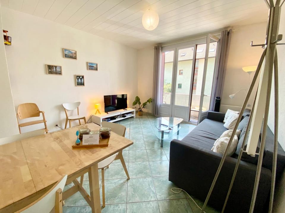 LES ÎLES - Parking, Balcon & PS4! Apartment in Annecy