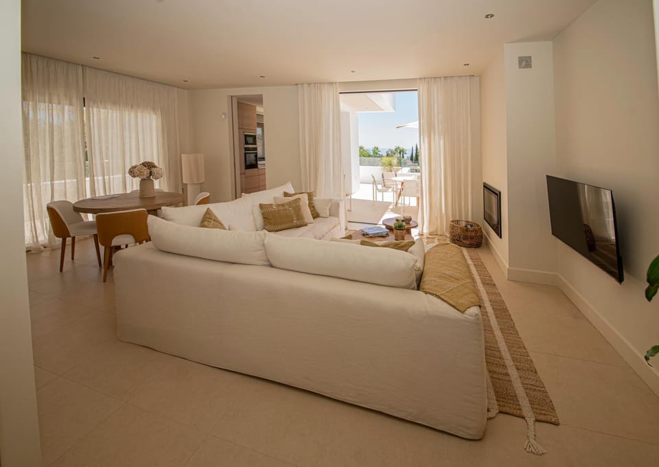 TV and multimedia, Living room, Seating area