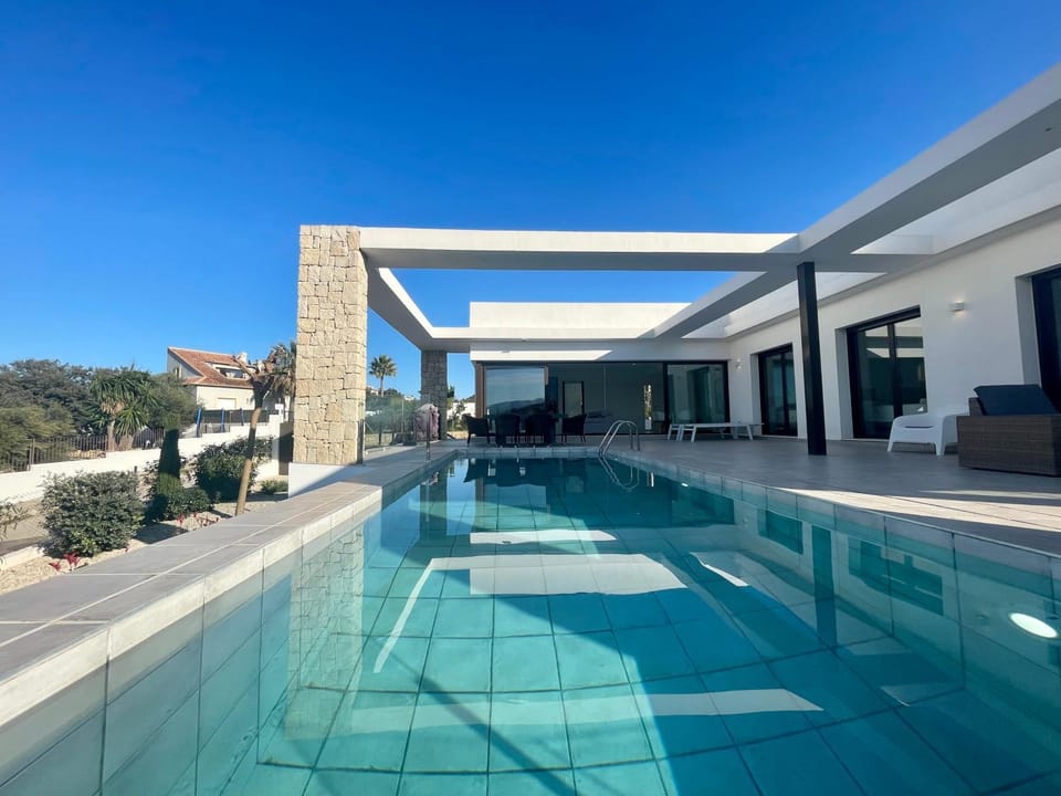 Garden, Swimming pool