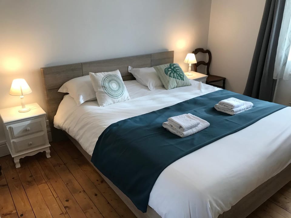LE CATALPA - centre ville, jardin & parking! Apartment in Annecy
