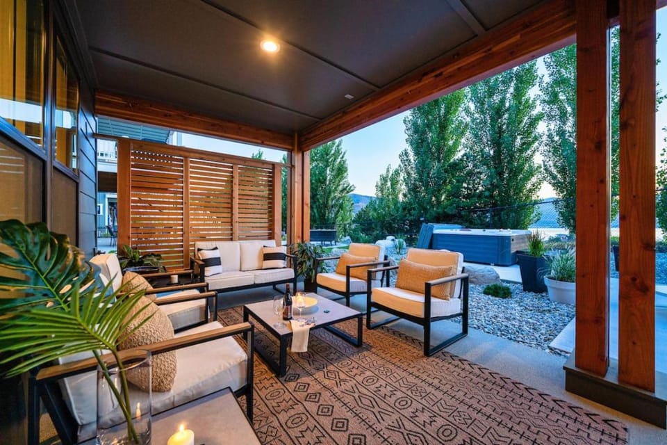 Summersalts #55 With Carriage House House in Chelan (In Town)