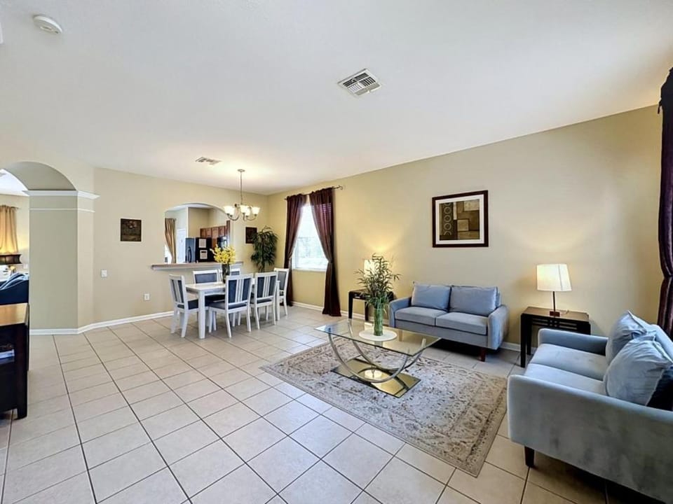 This amazing 6 Bedroom property with a lake view villa Villa in Windsor Hills