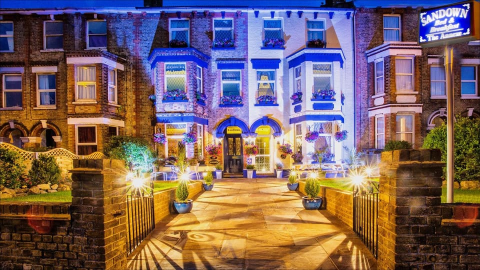 Sandown & The Annexe Bed and Breakfast in Dover