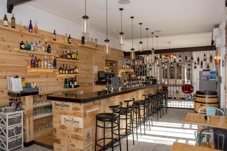 Lounge or bar