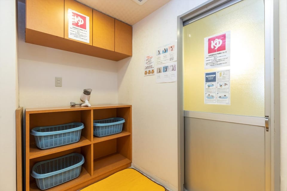 Public Bath, Internal: Not applicable to any particular room