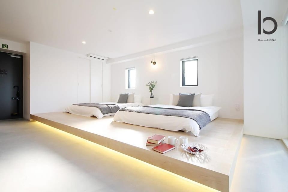 b hotel Heiwaodori 702 - Huge Apt in Famous Hiroshima Dori for 6p Apartment in Hiroshima