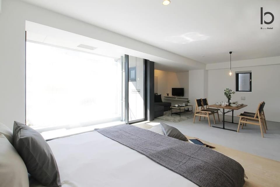 b hotel Heiwaodori 1002 - High Rise Apt Famous Hiroshima dori 6ppl Apartment in Hiroshima