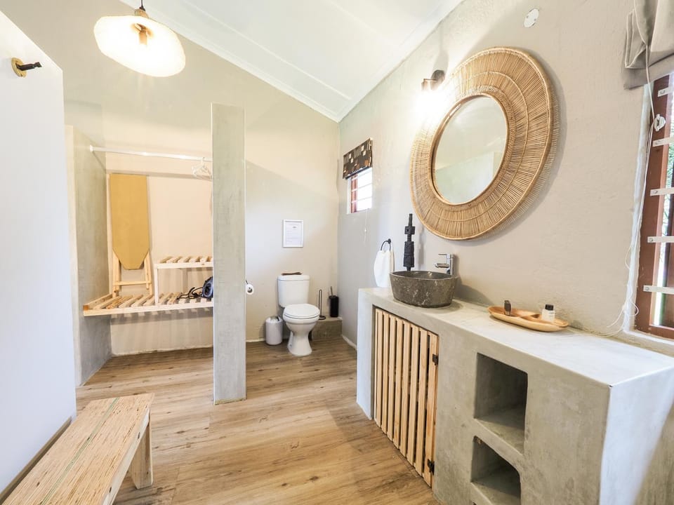 Bathroom, Bath