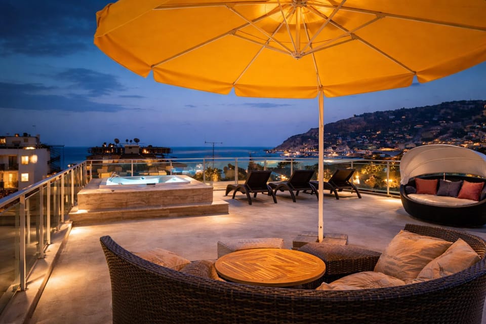 Patio, Night, Natural landscape, Balcony/Terrace, Seating area, Sea view