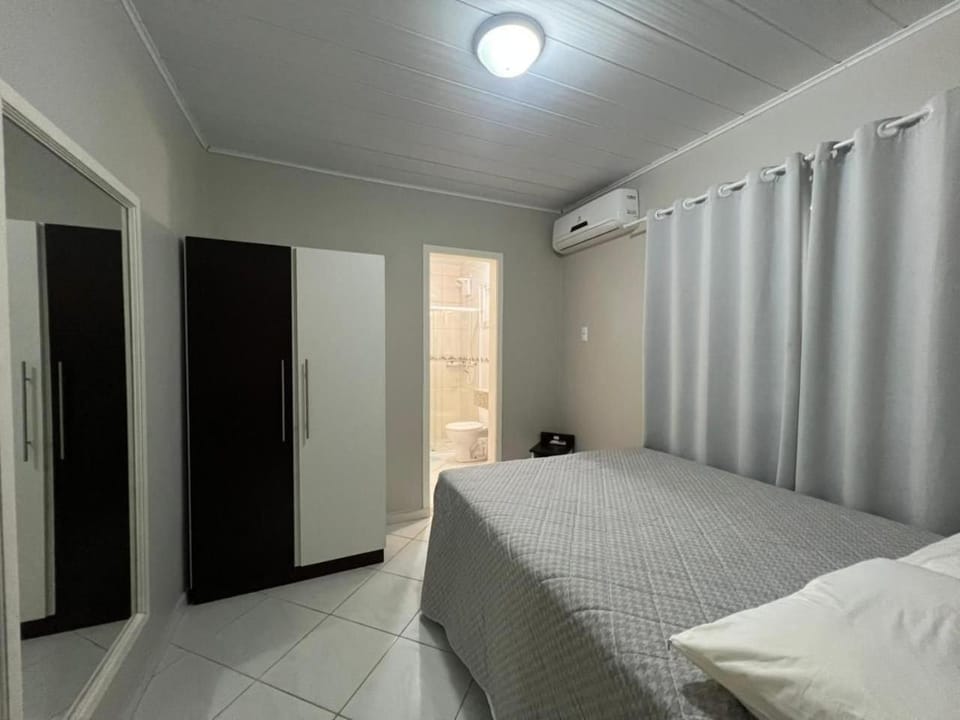 Residencial Elsa Tarcila House in Bombinhas