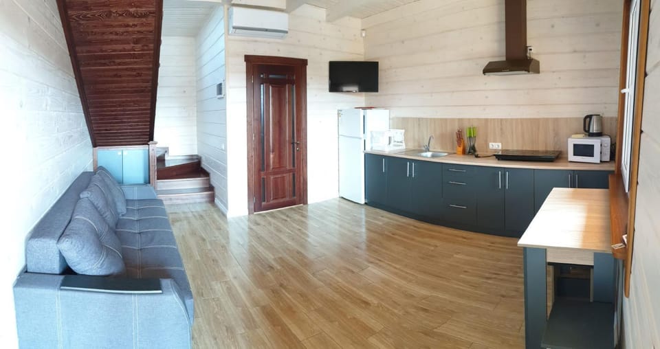 TV and multimedia, Kitchen or kitchenette, Living room, Decorative detail, Seating area