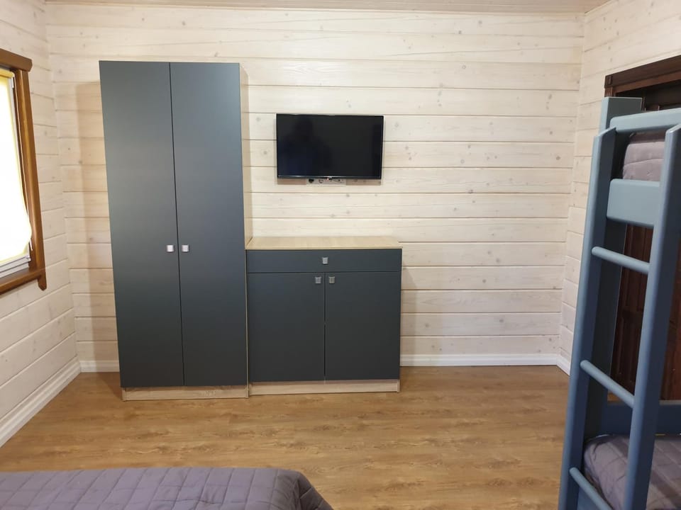 TV and multimedia, bunk bed