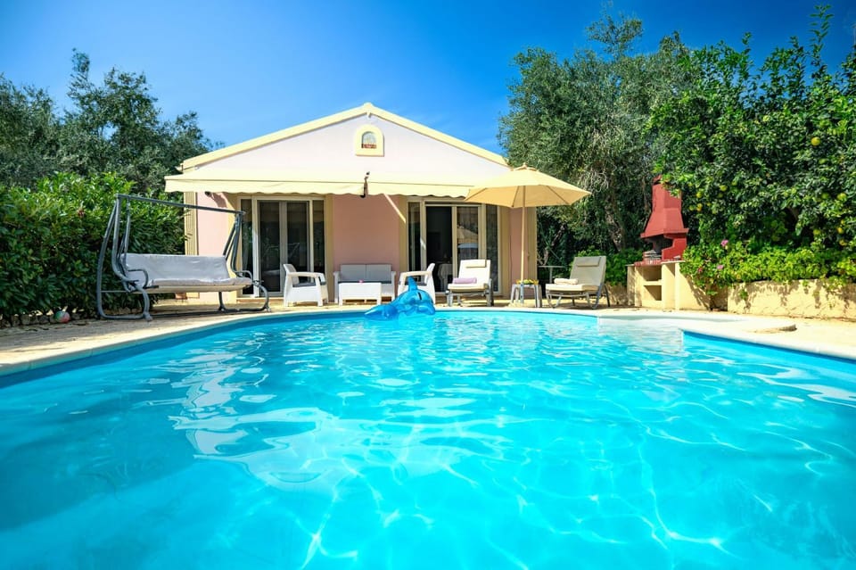 Property building, Pool view, Swimming pool, sunbed