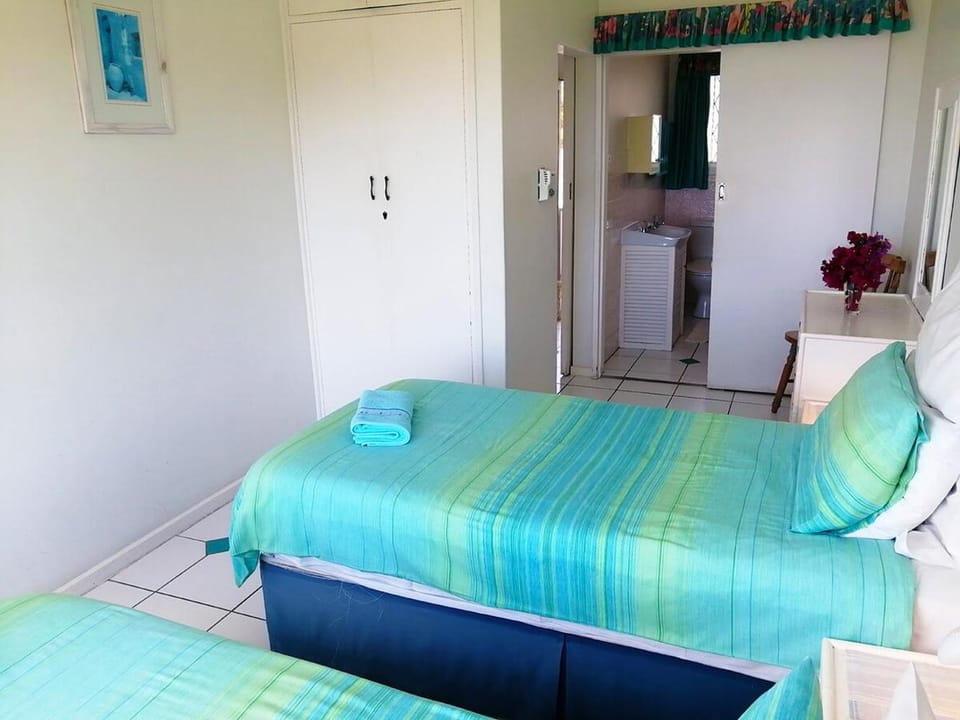 Photo of the whole room, wardrobe