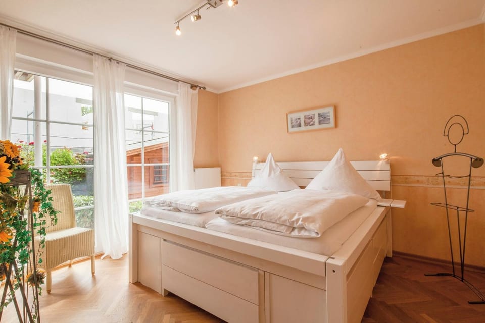 Gustls Hus, App 1 Apartment in Ostholstein