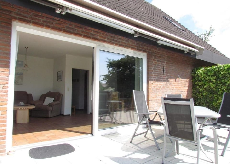 "LüttMeerDeern", Im Grünen Winkel 10 - Wohnung im Erdgeschoss Apartment in Ostholstein