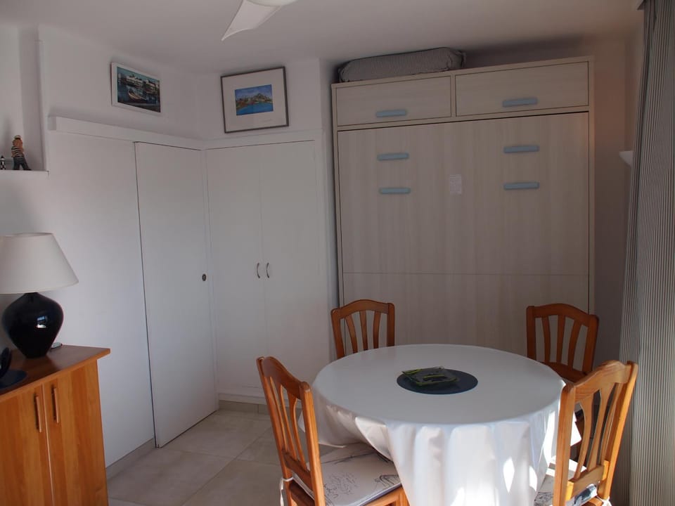 MIRAMAR 28A Apartment in Roses