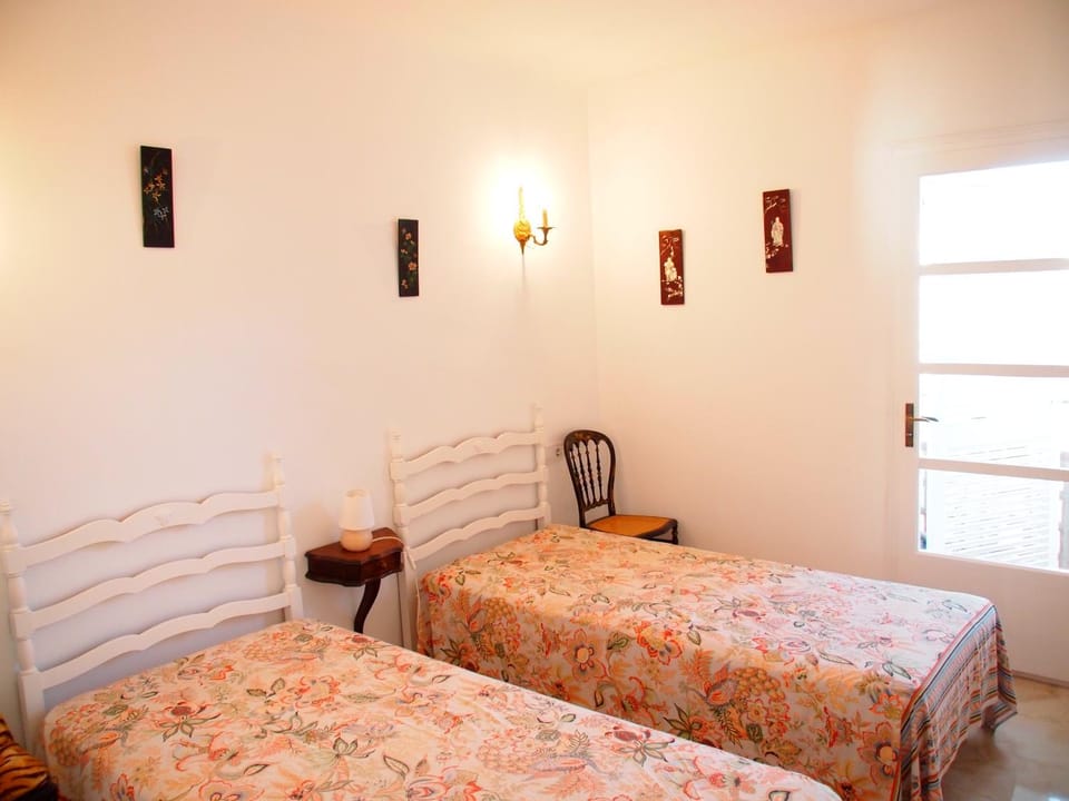 MIRAMAR 15B Apartment in Roses