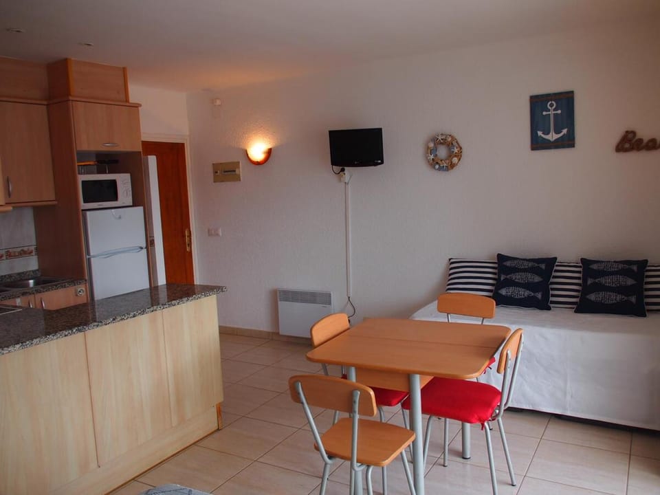 MIRAMAR 21C Apartment in Roses