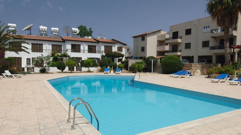 Tedy's Townhouse-Margarita Gardens House in Paphos