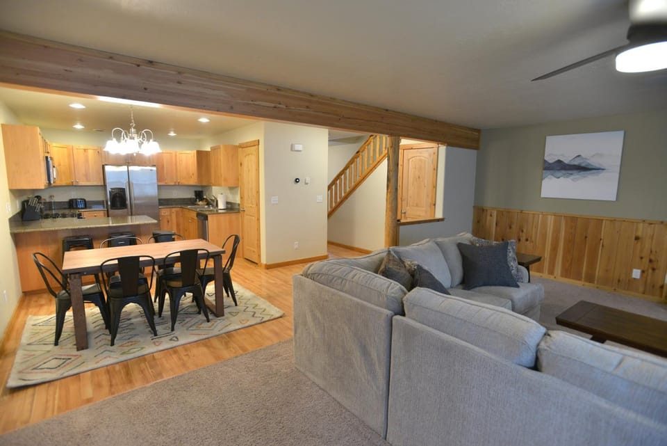 Mountain Therapy by Casago McCall - Donerightmanagement House in McCall