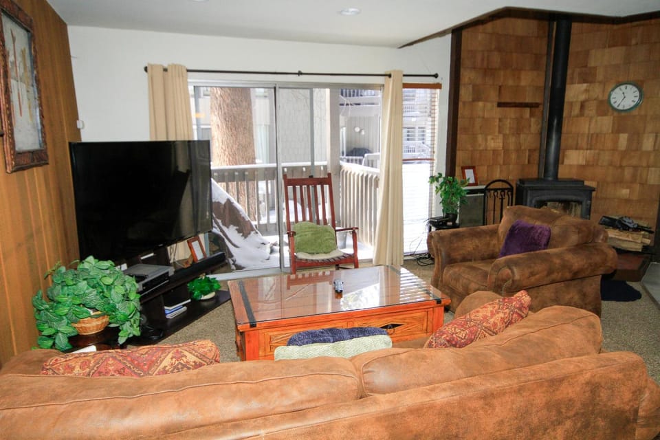 Sierra Park Villas #82 House in Mammoth Lakes