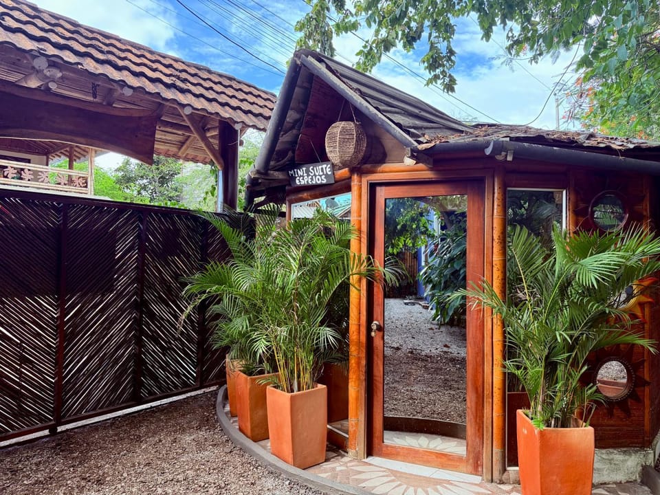"ITCHIMBIA GARDEN AYAMPE" la fusión de la montaña el mar y OASIS House in Manabí Province