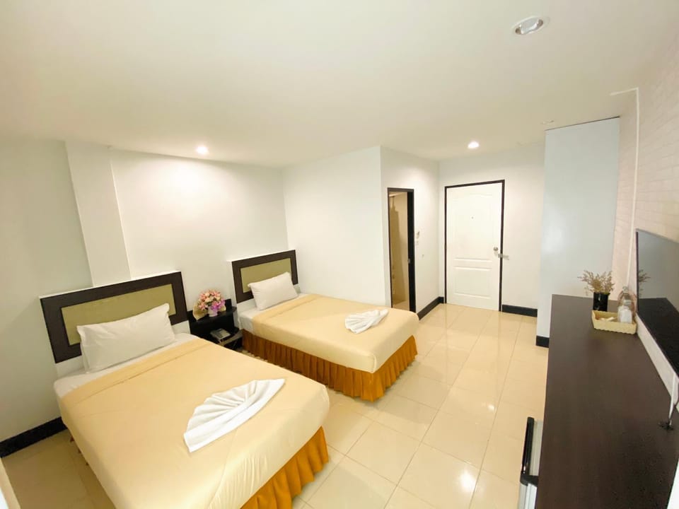 Polkadot Hostel Hotel in Laos