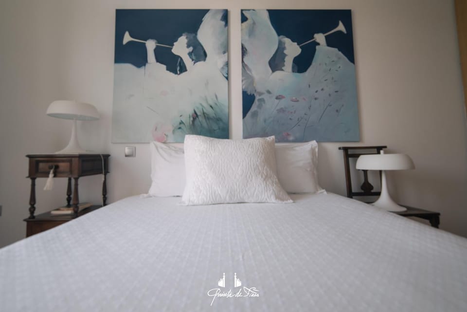 Bed, Decorative detail, Bedroom