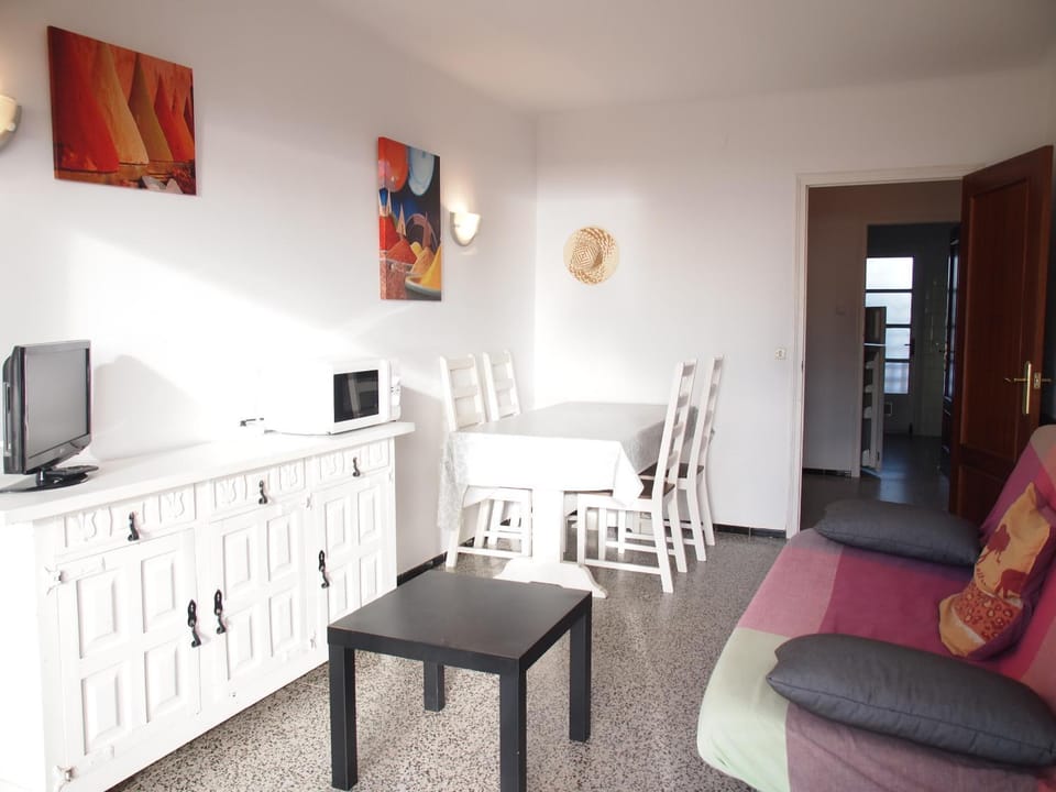 MIRAMAR 4B Apartment in Roses