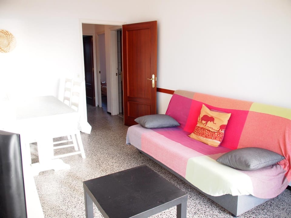 MIRAMAR 4B Apartment in Roses