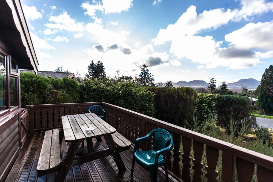 Log Cabin nr Coed y brenin By Seren Short Stays Cabin in Trawsfynydd
