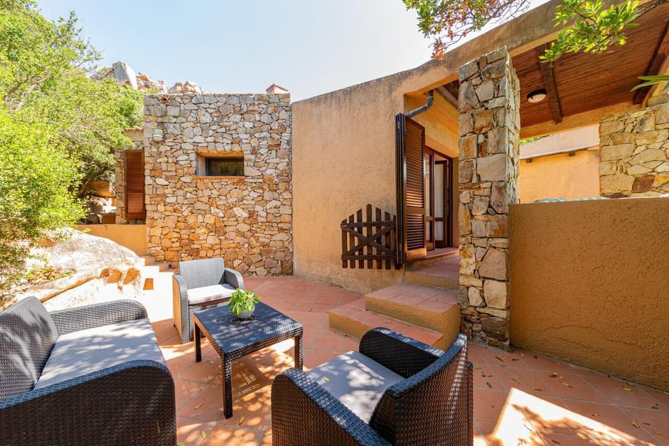 Property building, Balcony/Terrace