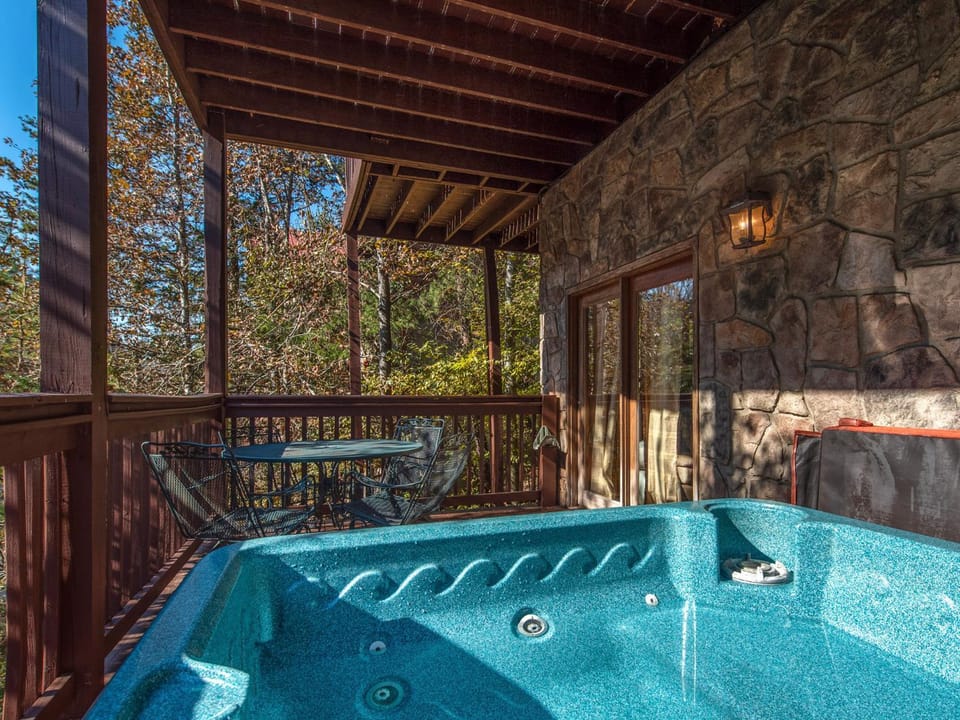 Natural landscape, Hot Tub, Balcony/Terrace