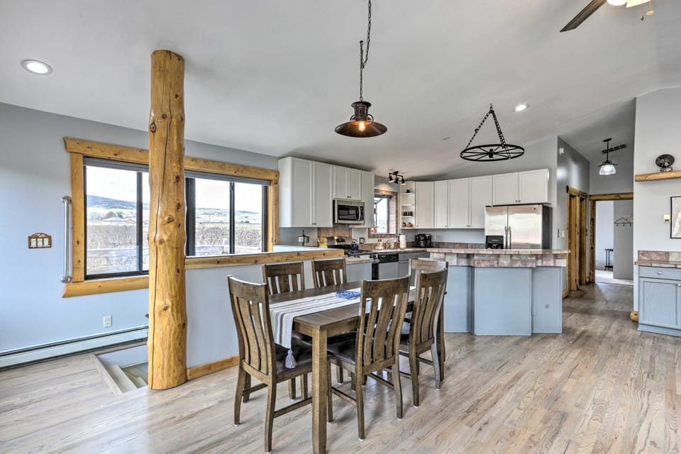 Palisade Cottage on Orchard - Hike, Bike + More! House in Colorado