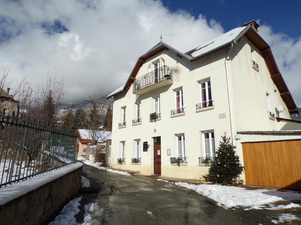 Property building, Winter